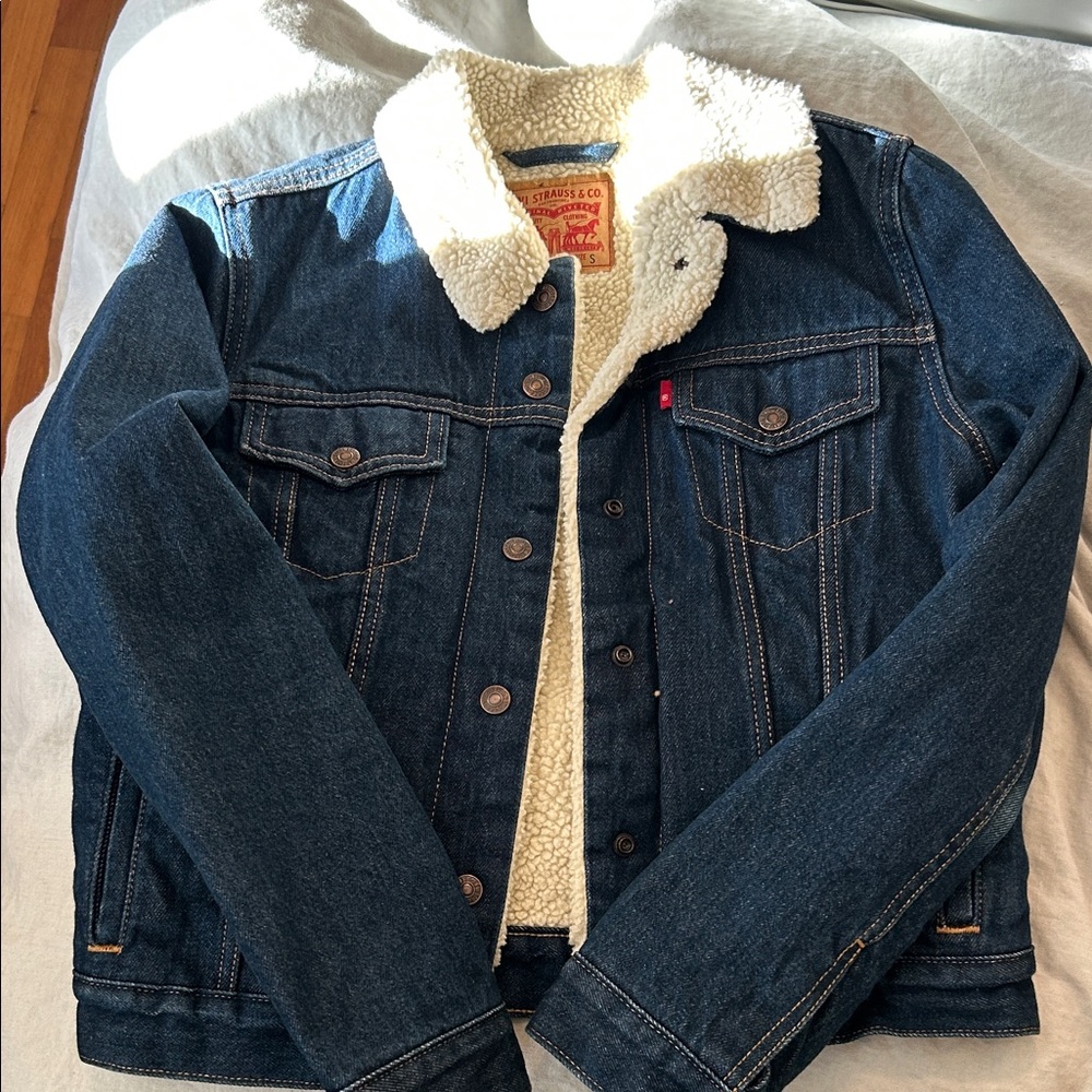 Levi's Dark Blue Denim Jacket with Sherpa Lining